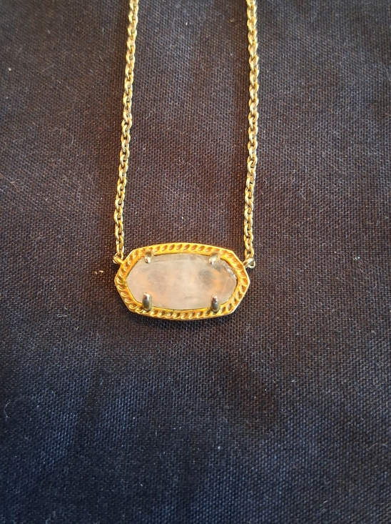 Kendra Scott Jewelry - Kendra Scott Elisa Necklace